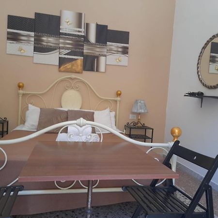 Casa Roma Affittacamere Extérieur photo