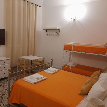 Casa Roma Affittacamere Extérieur photo