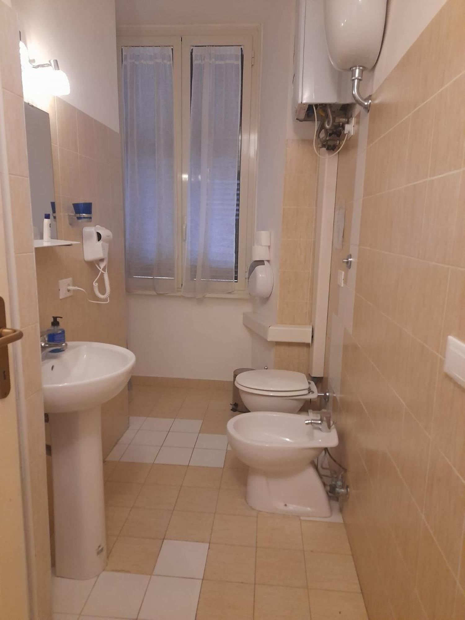 Casa Roma Affittacamere Extérieur photo